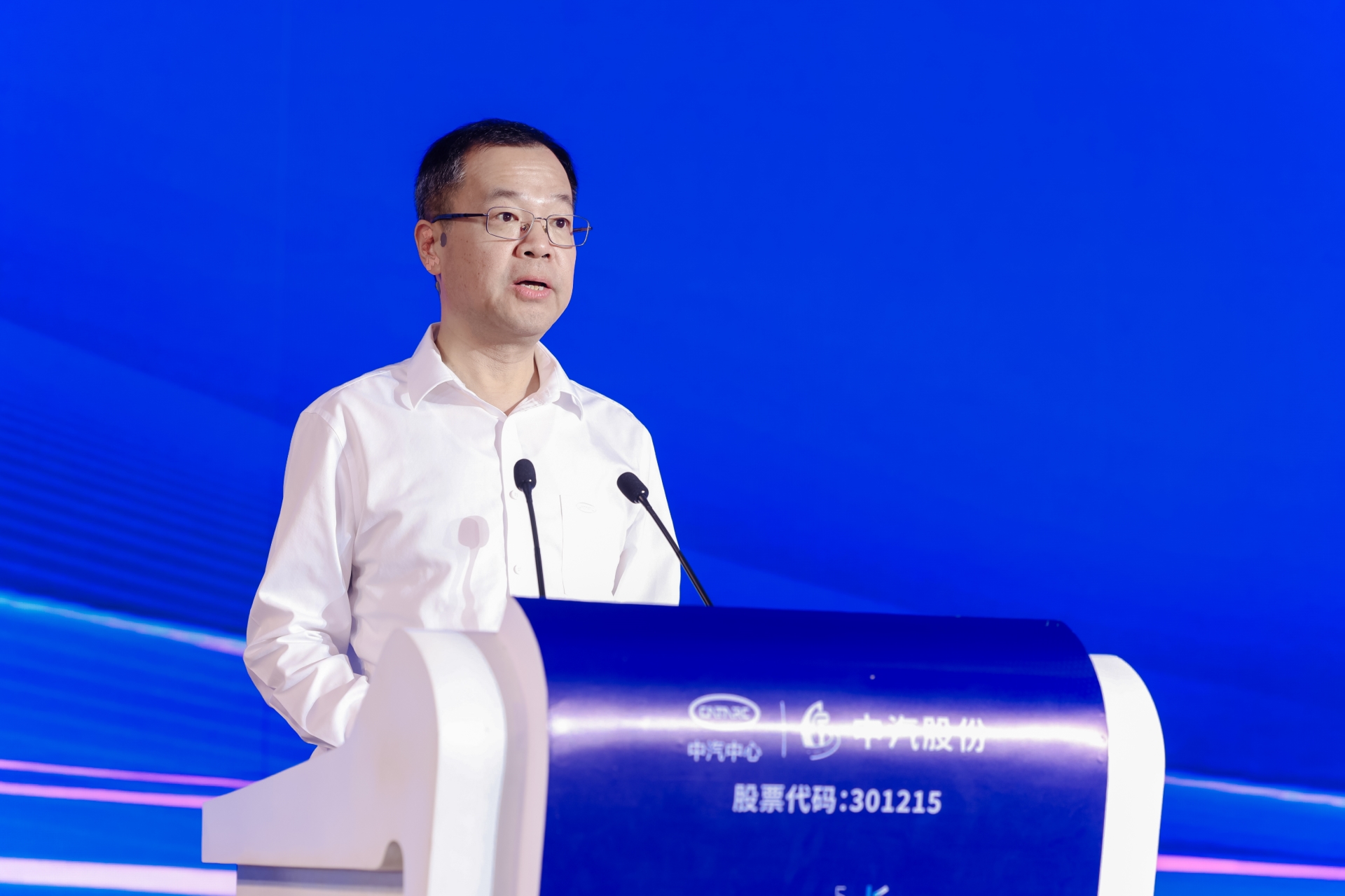 李洧總.jpg
